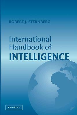International Handbook of Intelligence Sternberg Paperback 9780521004022