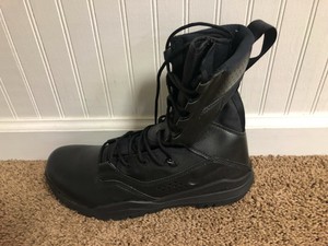 mens nike boots size 11