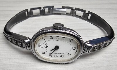 Soviet Vintage Women's Watch Luch Ladies Watch Luch with Beautiful Bracelet USSR