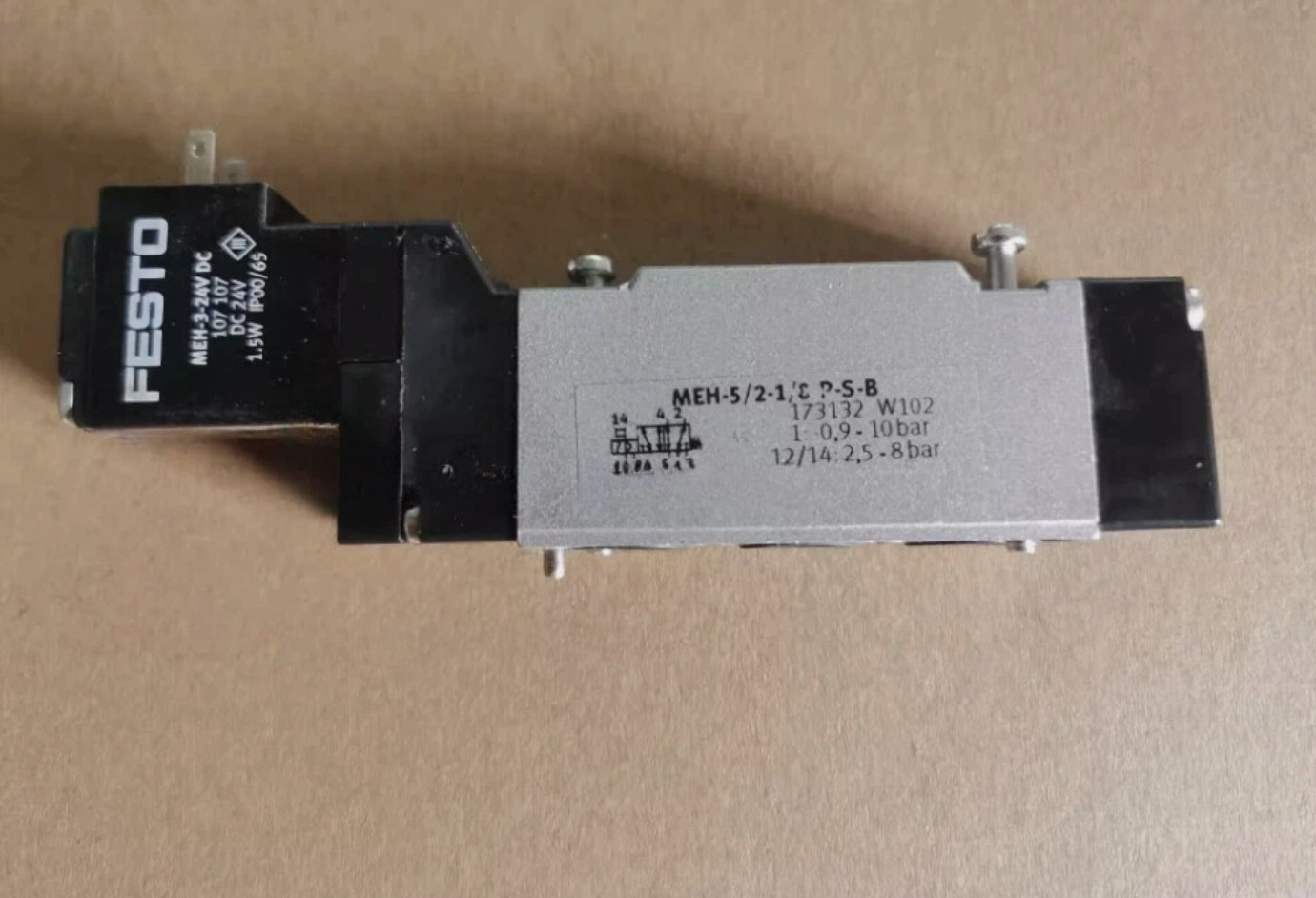 1PC NEW FOR FESTO MEH-5/2-1/8-P-S-B 173132 Solenoid valve