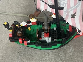 Lego Pirates Set 6250 Cross Bone Clipper Complete w/ Box & Manual