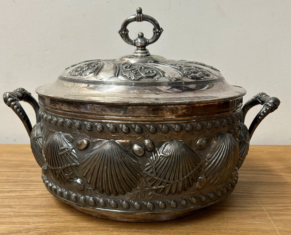 Quadruple Plate In Antique Us Silver-Plated Creamers & Sugar Bowls