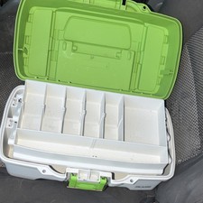 Plano Green White Plastic Tackle Box Hard Case 7 Pockets Model PLAM7130W