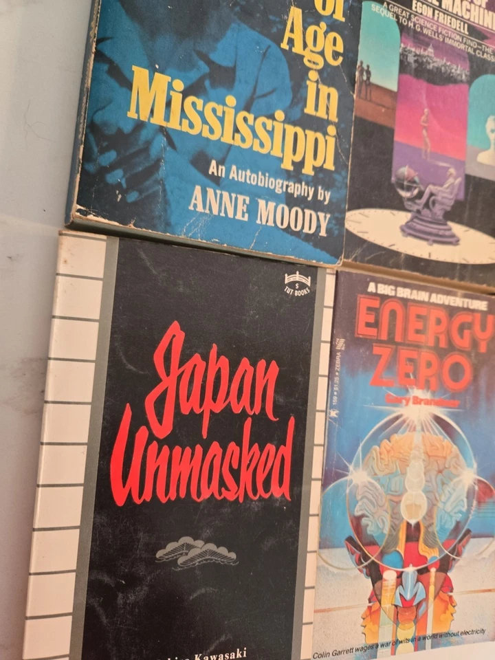 Lot of 6 Vintage Paper Backs  Foto 3 de 4