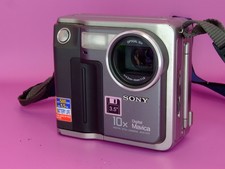 Sony Mavica MVC-FD7 Floppy Disk Digital Camera - 10x Zoom