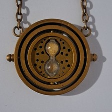 Harry Potter Hermione Time Turner Pendant 36-inch Necklace Hourglass Replica