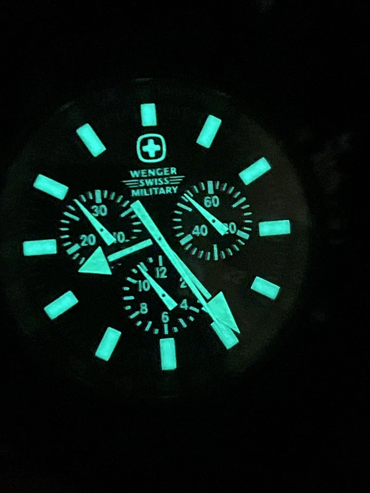 WENGER Swiss Army RAID COMMANDO 12Hr CHRONOGRAPH Men Green Watch W/ New Battery - Image 4 of 4