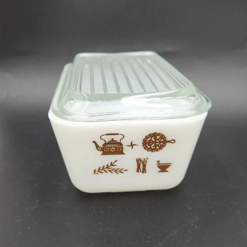 Vintage 1960's Pyrex Early American 1.5 Pint Refrigerator Dish w/Lid # 0502
