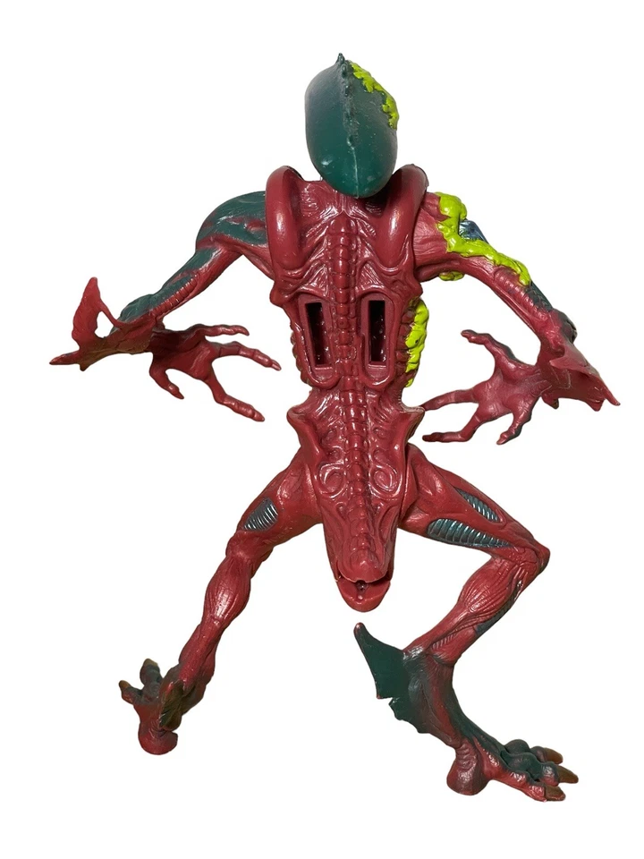 Figura Alien Resurrection Battle Scar Alien 1997 Hasbro Signature Series Foto 4 de 4