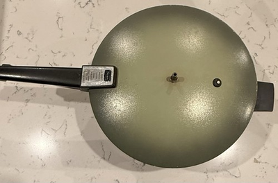 #ad Vintage Sears Avacado Green Pressure Cooker 6 Quart Model 62046050 $22.95