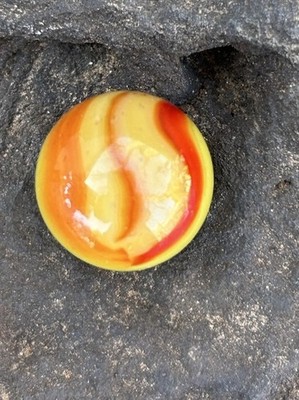 16mm  5/8  Vintage Vitro Agate Orange and Yellow Corkscrew Marble Golden Dragon