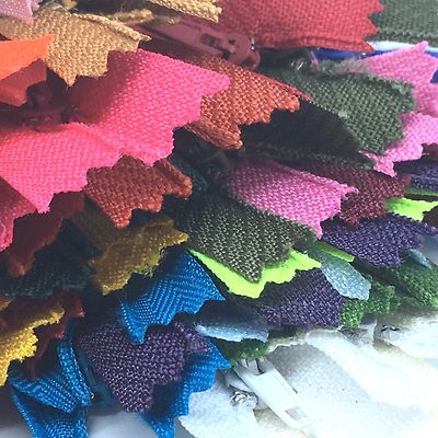MIXED BAG OF NYLON TEETH CLOSED END AUTO-LOCK/PIN-LOCK ZIPS 5'' TO 8'', MIX COLS
