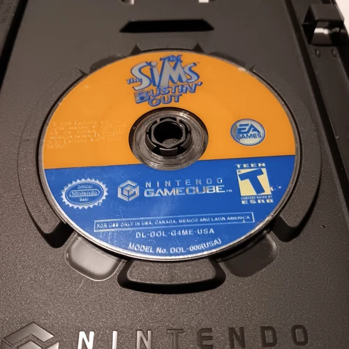 The Sims Bustin' Out GameCube, no manual, tested
