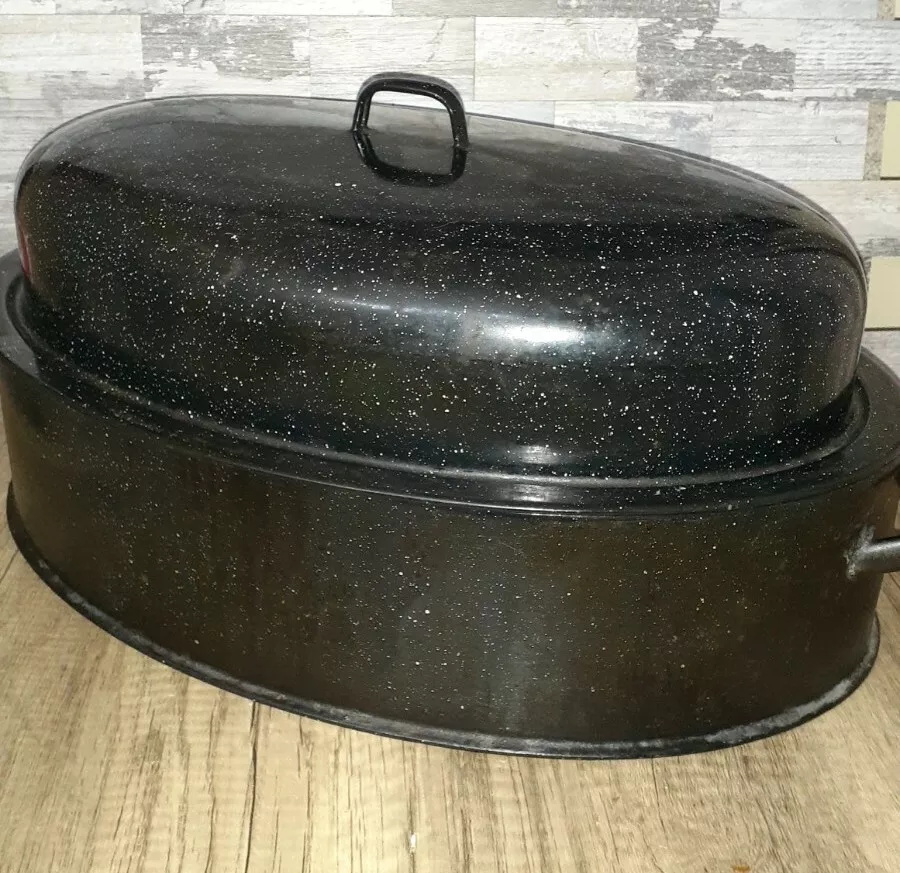 Vintage Large SAVORY Roasting Pan 18 x 11 Enamel Black Speckle Roaster w/  Lid