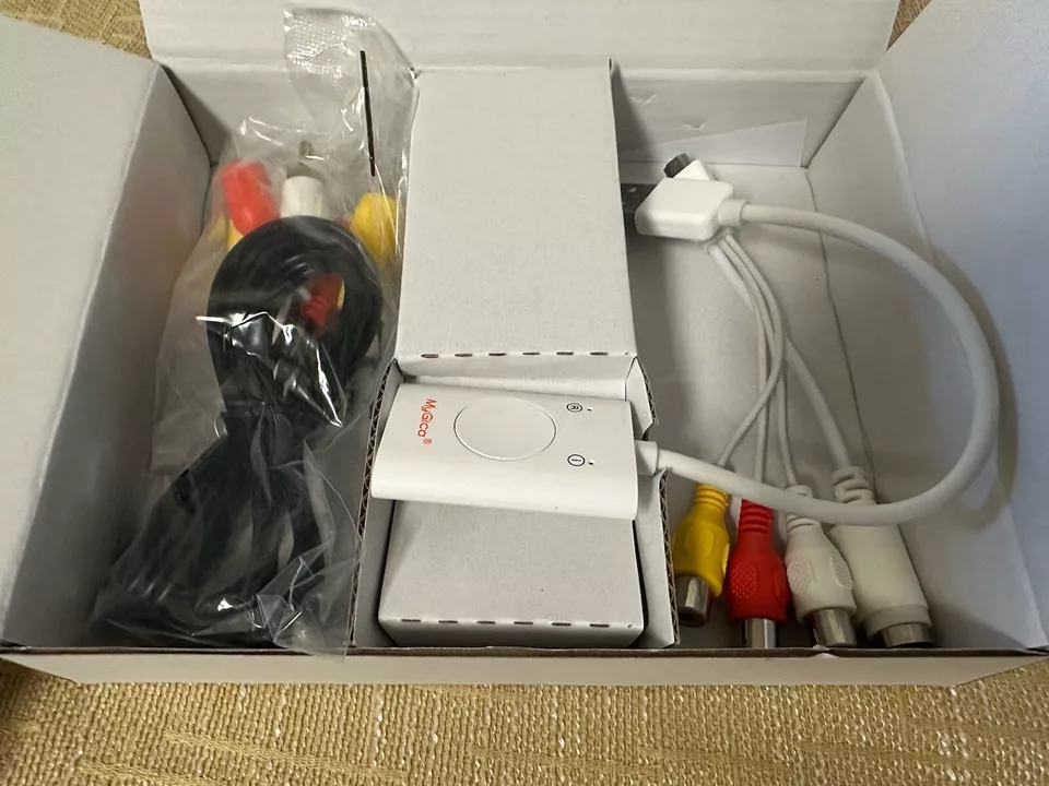 MyGica USB 2.0 video Video Converter Grabber Live For Mac & PC - Image 3 of 4