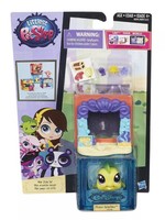 Littlest Pet Shop Mini Style Set With 4023 Flippa Splashley Fish Figure (b2894) Littlest Pet Shop Mini Style Set With 4023 Flippa Splashley Fish Figure (b2894)