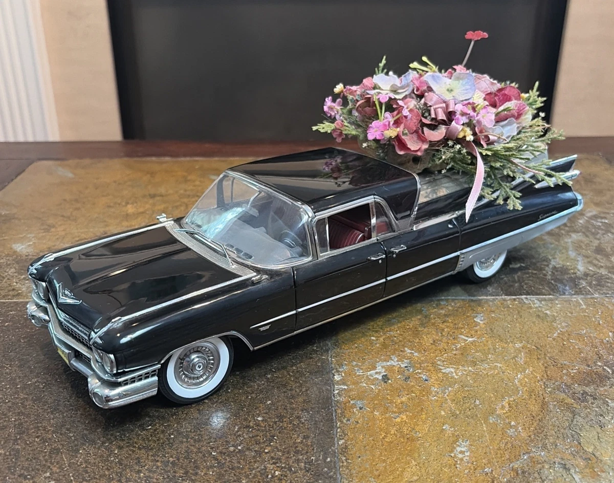 Cadillac 1:18 Scale Diecast Hearses for sale - eBay