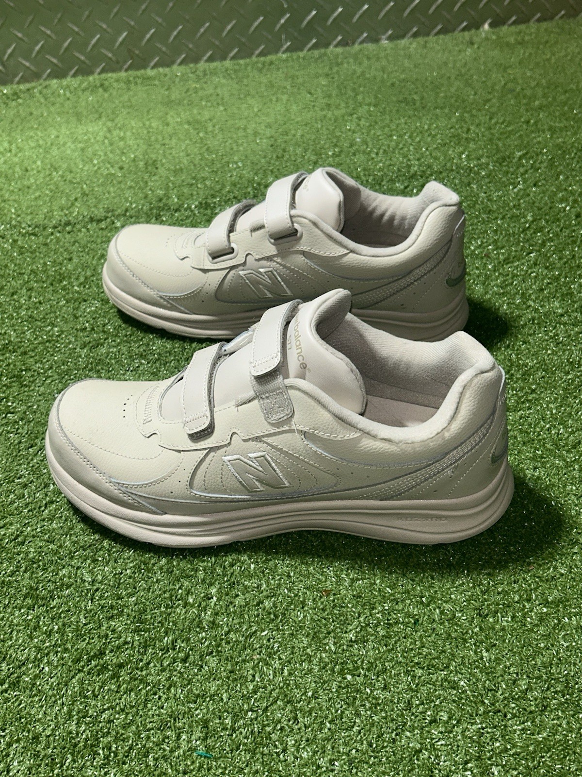 SAOLA New Balance 577 SL2 scarpe da passeggio uomo larghe 10 5 D beige gancio e passante MW577VB