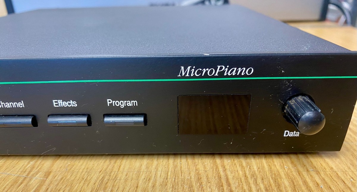 Kurzweil MicroPiano MIDI Sound Module Rack Unit w/ Power Adapter