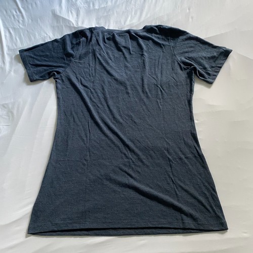 Tampa Bay Rays Shirt Women's Sz XL V-Neck Tee Short Sleeve Blue Baseball NEW - Picture 2 of 8