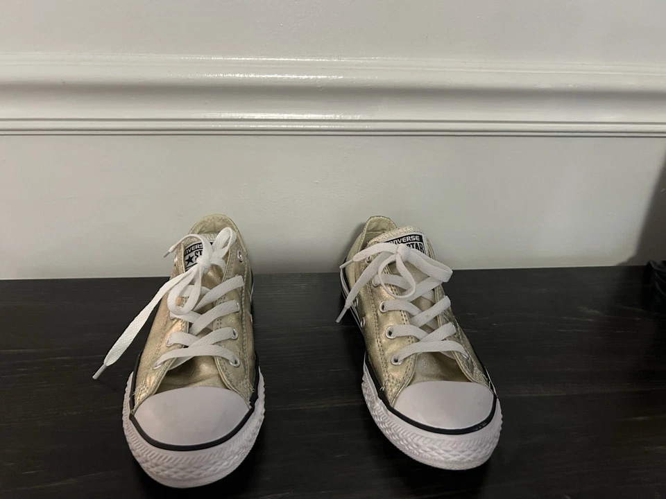 Converse низкий верхний молодежный размер 3 золото и белый - Изображение 2 из 4