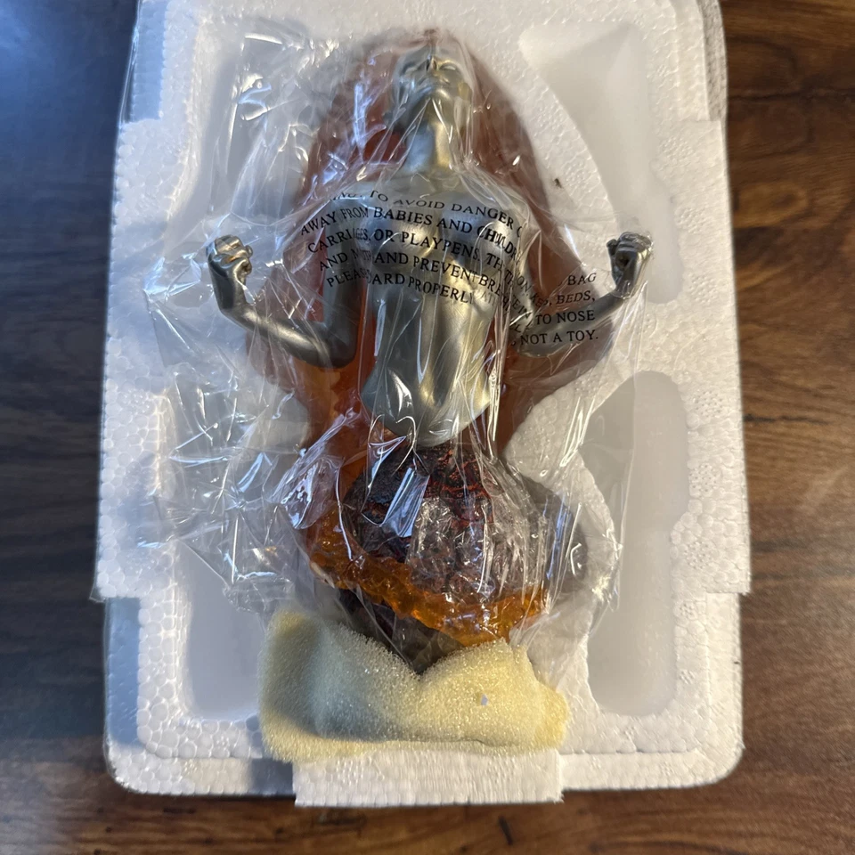 Bowen Designs Frankie Raye Nova 迷你半身像 #2082/2500 漫威神奇四侠 全新 — 第 2/4 张图片