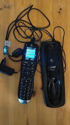 Universalfernbedienung LogitechHarmony One mit Ladeschale, Software-CD, PC-Kabel