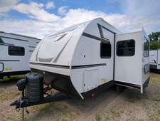 2025 Starcraft Super Lite 212FB