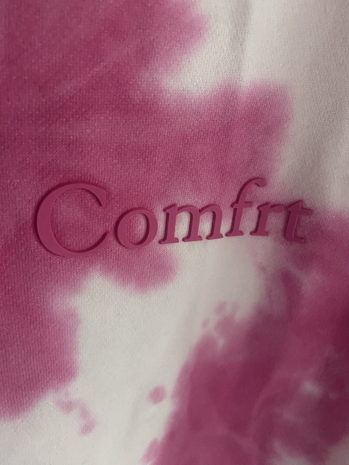 Comfrt Strawberry Minimalist  Zip Up Hoodie Jacket ~ Unisex Size Med (MSRP $120)