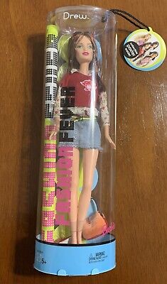 Fashion Fever Barbie 2004- DREW H0895 Denim Skirt, Red Hair Fashion Fever Barbie 2004- DREW H0895 Denim Skirt, Red Hair