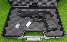Umarex Beretta M92 FS CO2 Pellet Air Gun Pistol, 425FPS, 8 Rounds - 2253000