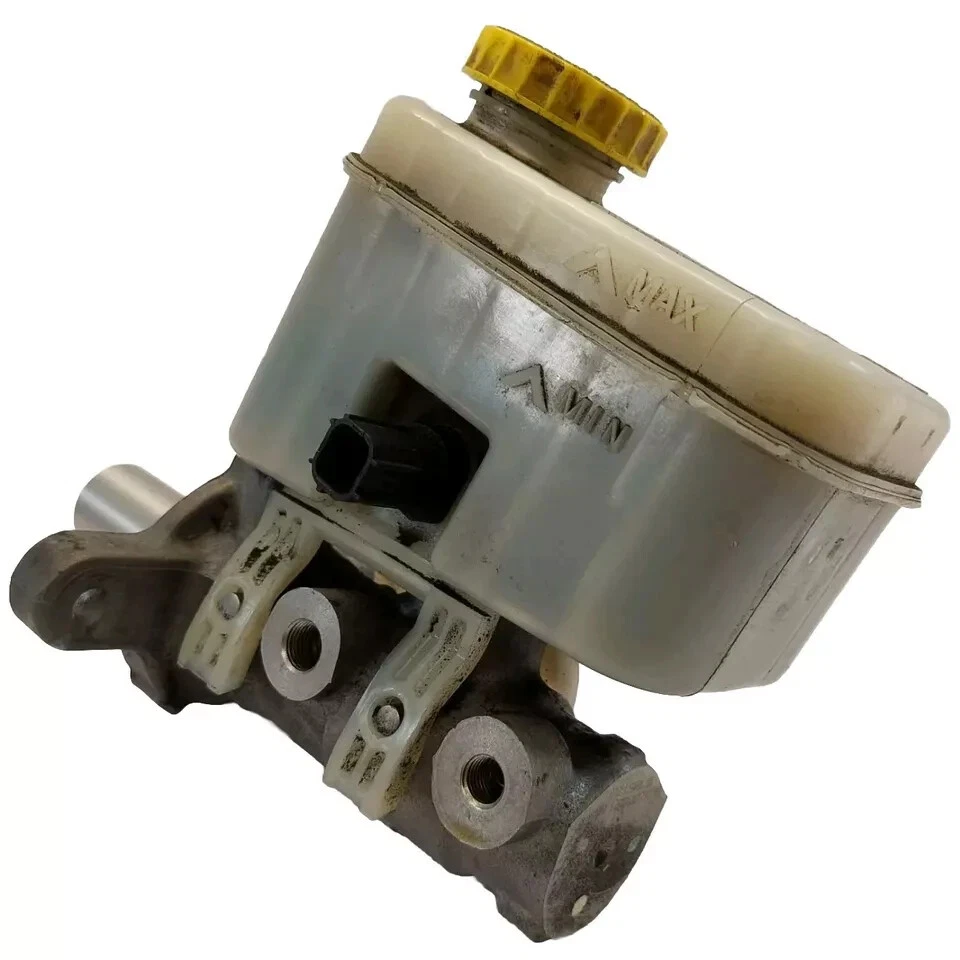 Jeep Liberty Dodge Nitro 2008-2012 cilindro maestro de freno con Resevoir Foto 4 de 4