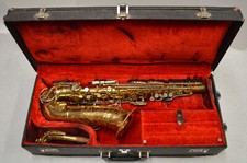1965 MARTIN MAGNA ALTO SAXOPHONE, ORIGINAL FINISH AND ORIGINAL CASE.