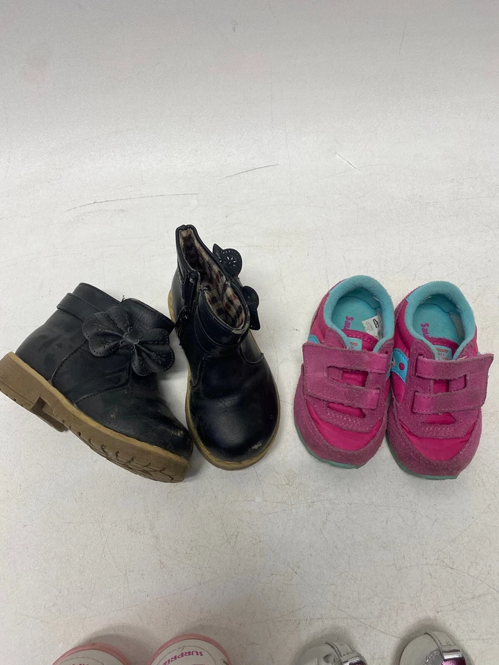 Niñas Niños Pequeños Zapatos Talla US 4 Lote Paquete 8 Pares Botas New Balance Nuevo Gato y Jack Foto 3 de 4