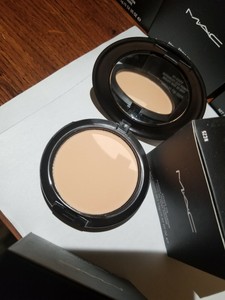 Mac Studio Fix Powder Plus Foundation 15g Shade Nc25 Ebay