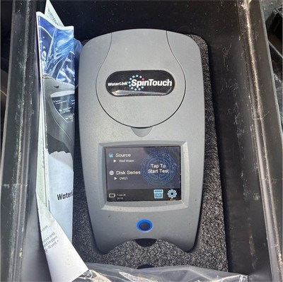 LaMotte WaterLink Spin Touch DW Pool Water Testing Kit w/ Carrying Case
