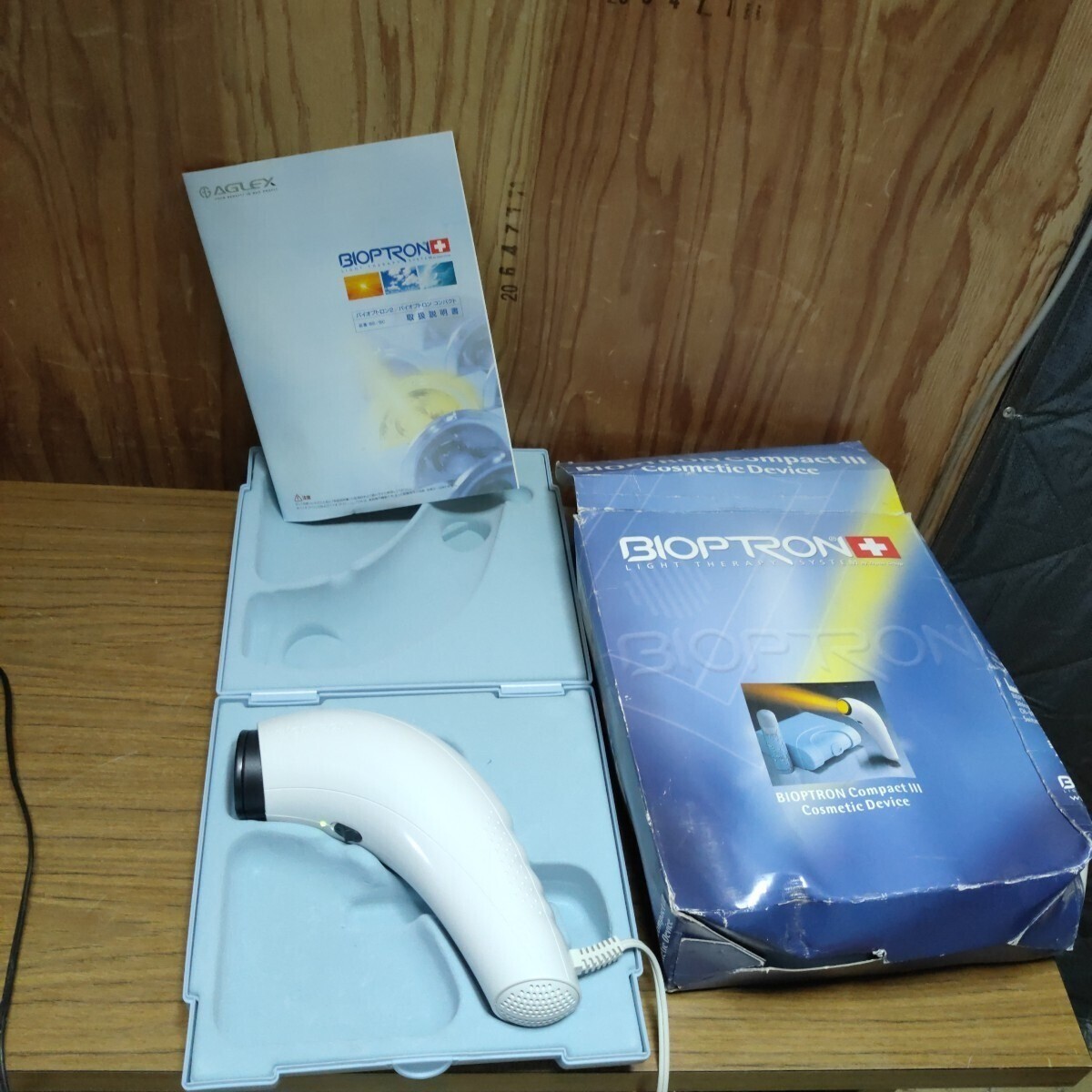 BIOPTRON バイオプトロン　コンパクト w/Box】Zepter BIOPTRON Compact Home Light Therapy Lamp Beauty