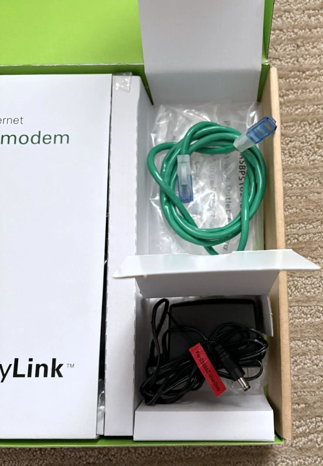 CenturyLink C3000Z Zyxel Bonded 2.4 & 5ghz Wireless WiFi Modem Router - Image 3 of 4
