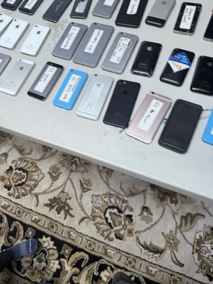 29x  Mixed Older Apple iPhone Lot - Salvage - Many Models 6s 5c 7 Plus - Image 4 of 4