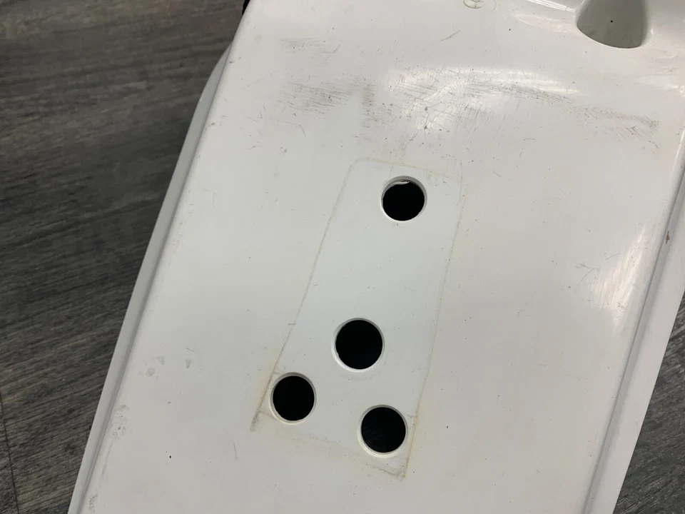 Guardabarros trasero blanco DR650 SE 1992-1995 Suzuki OEM Foto 3 de 4