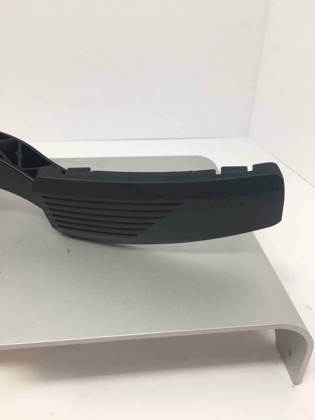 2018 Maserati Ghibli SQ4 Gas Pedal Assembly OEM 6700372500 04861714AF 6Pv933