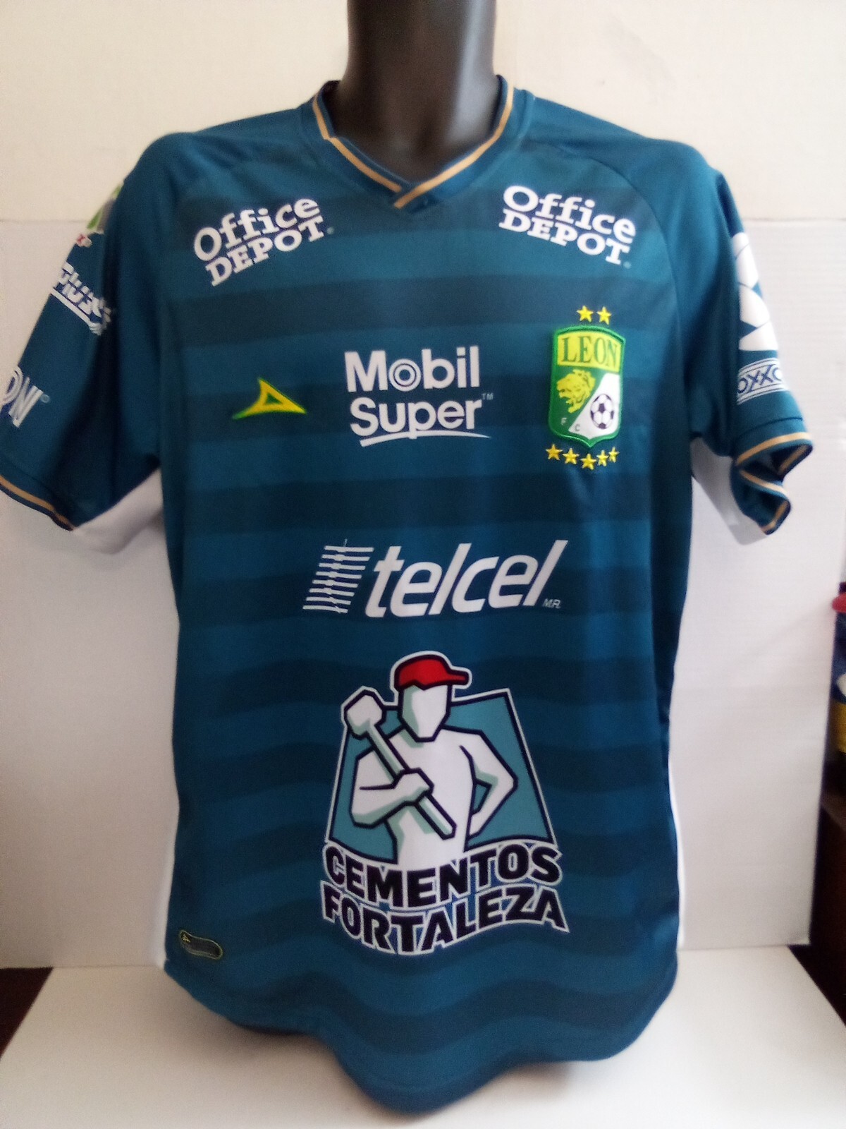 PIRMA LIGA MX CLUB LEON FC Soccer Green Jersey Sz XXL but looks Like XLarge
