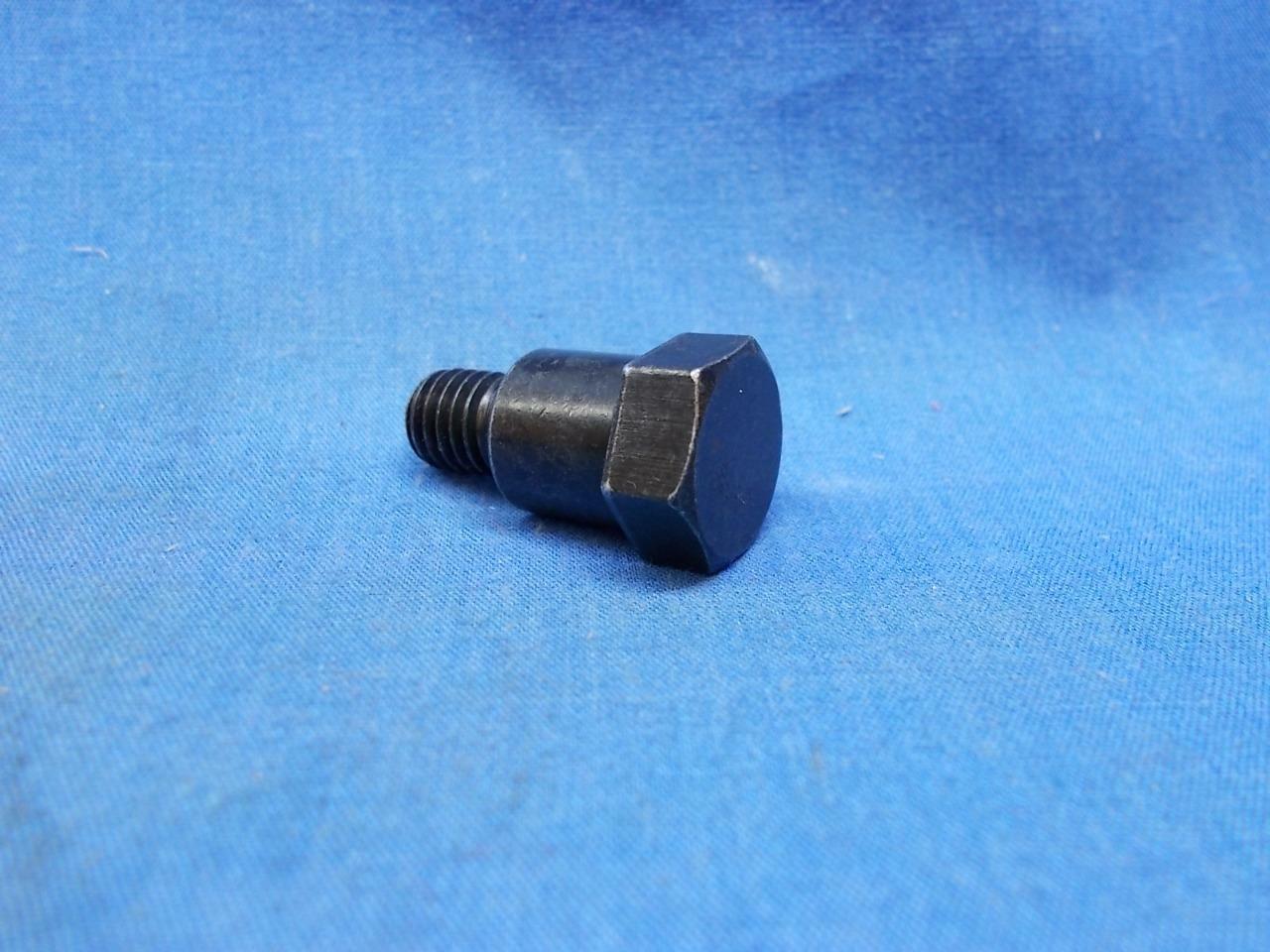 Yamaha 90109-08020-00. OEM Front Fender Bolt. Fits XV17 Road Star 