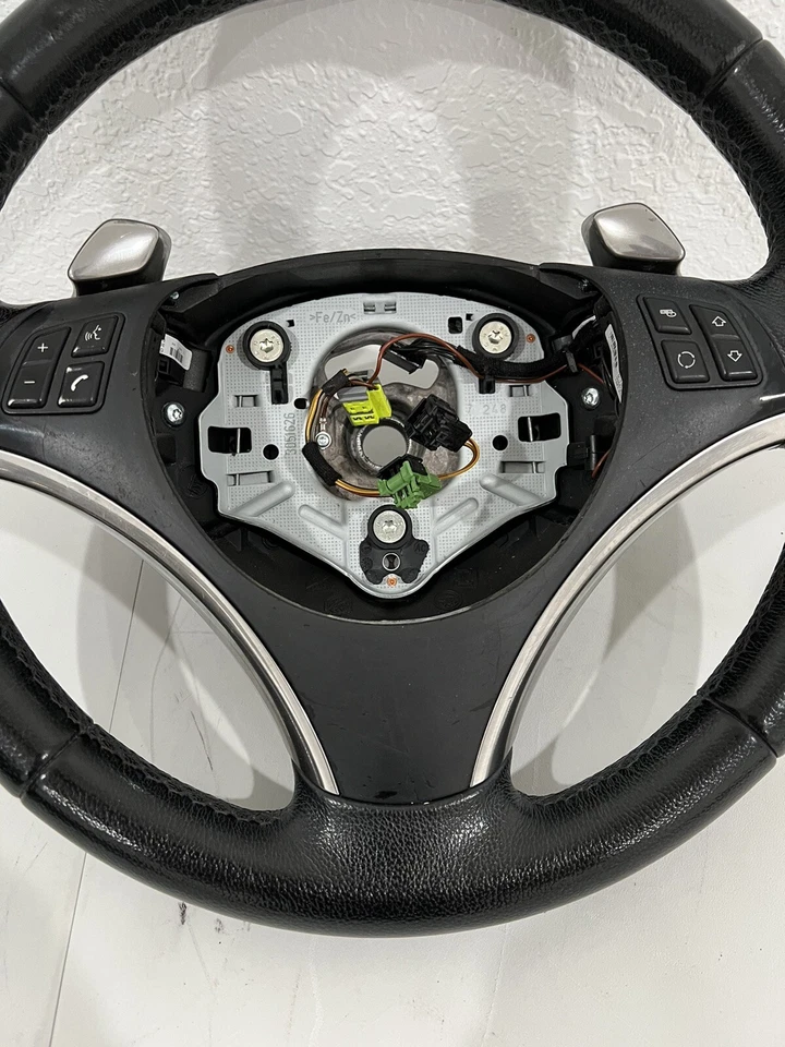 2007 - 2011 宝马 335i 方向盘带桨移带性能套件 — 第 4/4 张图片