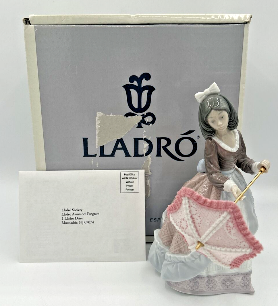 Lladró 05210 Jolie Lady Opening Umbrella Porcelain Figurine In Box