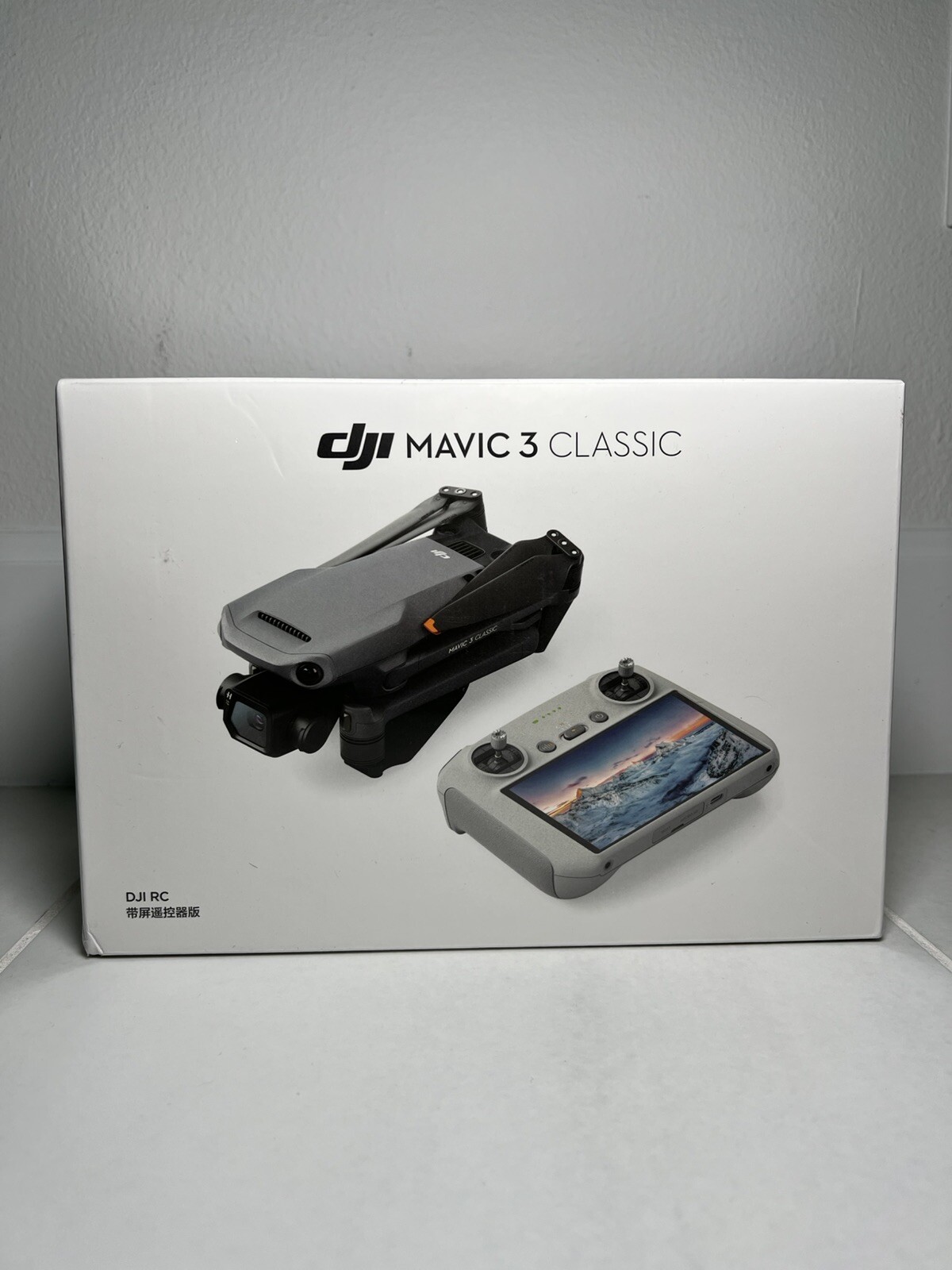 DJI Mavic 3 Classic Camera Drone (with RC Remote) - Gray-image