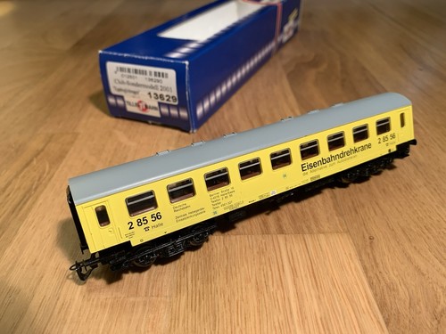 *** Tillig Kranbegleiterwagen „Eisenbahndrehkran“ DB Bahnbau AG DR TT 13629 *** | Zustand: Gebraucht