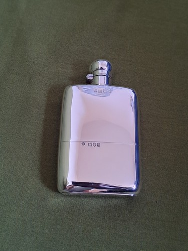 Solid Silver Hip Flask with Cup. William Neale & Sons, London 1897. - Bild 4 von 12
