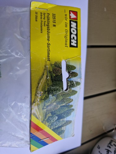 Todavía escala N Z 32515 juego de árboles ÁRBOLES DE PRIMAVERA 25 UDS. En embalaje original | Condition: Neu
