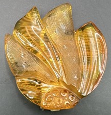 Vtg Baketlite Dress Scarf Clip Apple Juice Carved